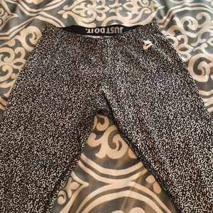 Nike leggings black and white print